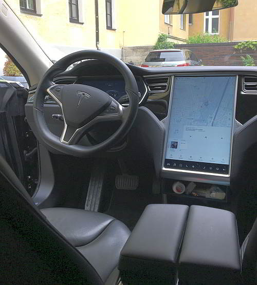 Tesla Navigation